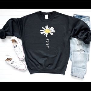 CuteTeeCompany | Let It Be Daisy Sweatshirt